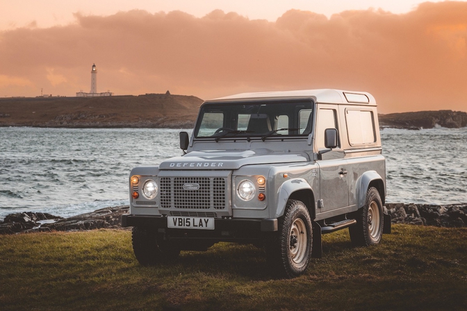 Land Rover Classic Defender Works V8 Islay Edition 2023