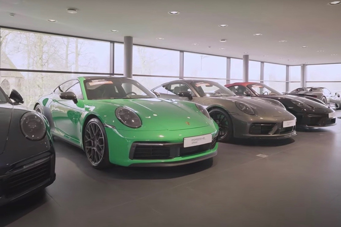Porsche Approved Porsche Center Antwerpen 2023