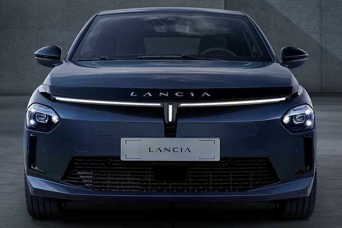 Lancia Ypsilon Cassina pre-commandes 2024