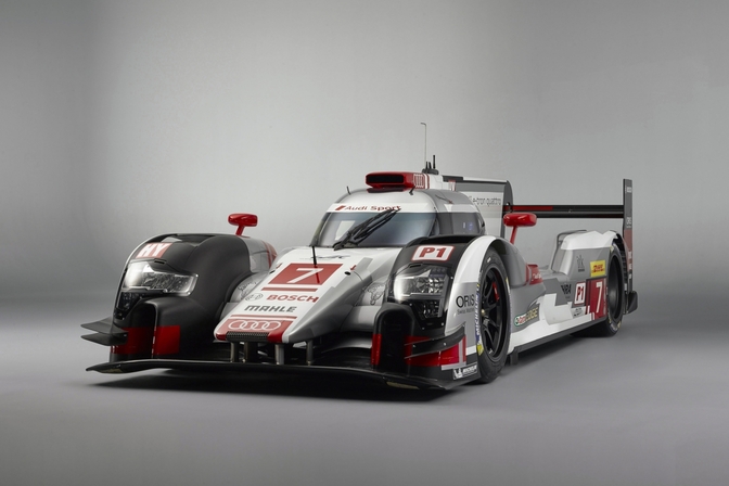 2015-audi-r18-etron-quattro_01