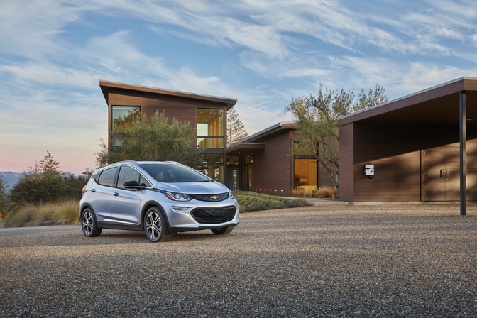 chevrolet-bolt-2017_01