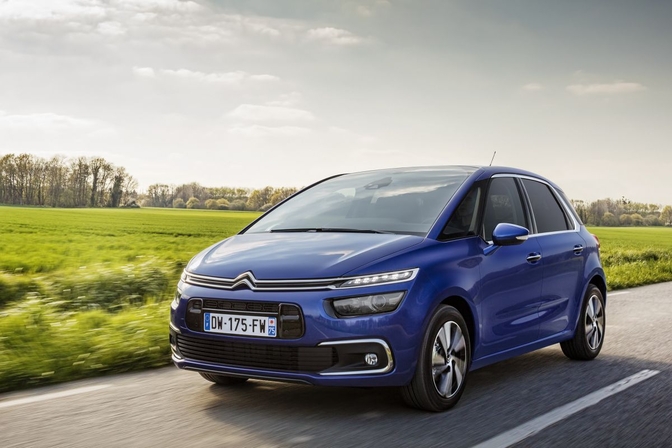 citroen-c4-picasso-facelift-2016_1