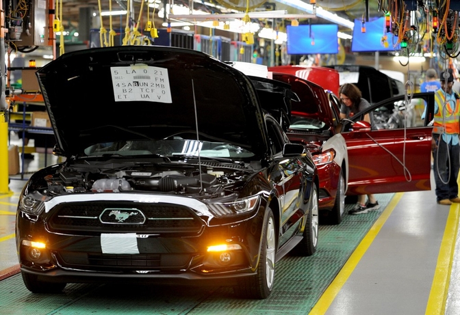 2015-ford-mustang-production-at-flat-rock-assembly-plant-michigan