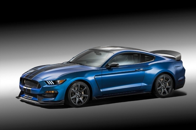 ford-shelby-gt350r-mustang-2015_01