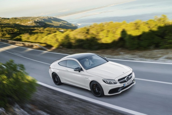 mercedes-amg-c-63-coupe-2015_01
