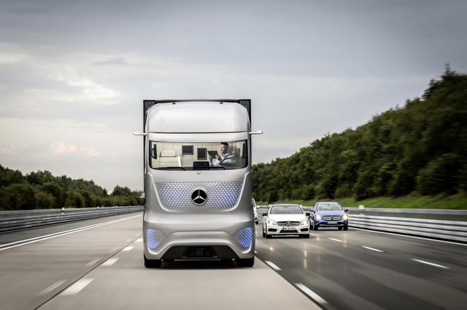 mercedes-future-truck-2025-6