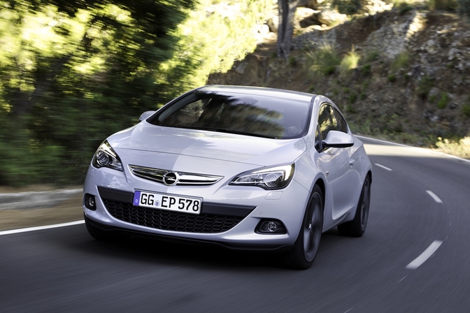 Opel Astra GTC nu ook met 200 pk Turbo