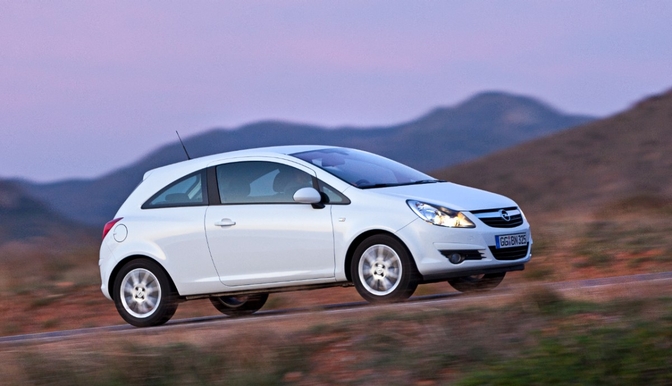 Opel herwerkt Corsa ecoFLEX: 3,3l/100 km en 88g/km CO2