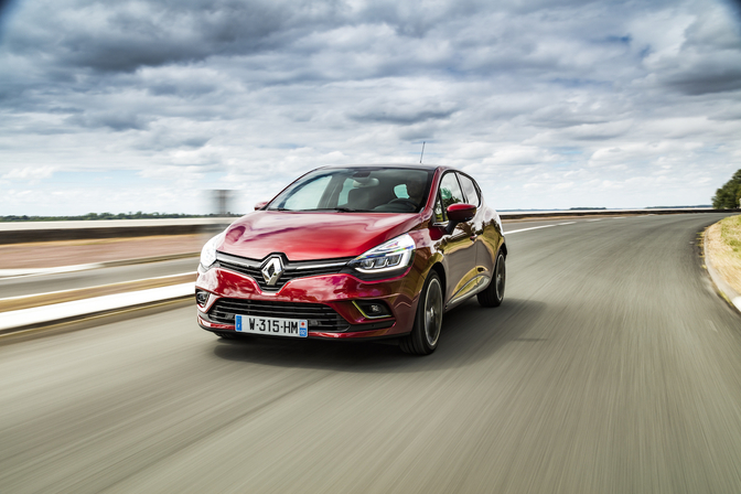 Rijtest-Renault-Clio-4-Phase2-facelift-2016_01