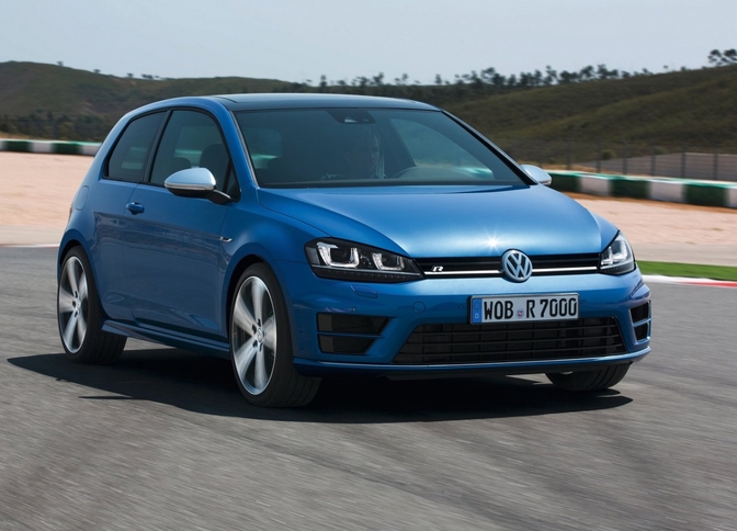 volkswagen-golf_r