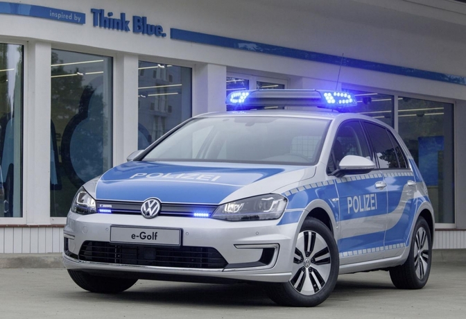 vw-egolf-polizei_01