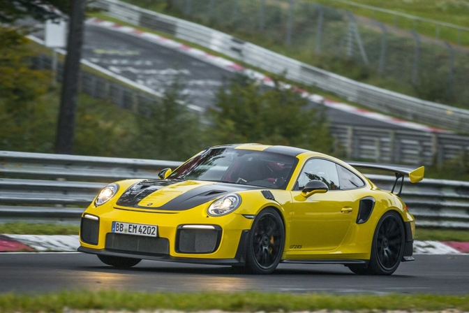 porsche-911-gt2-rs-record_01