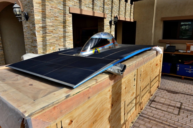 punch powertrain solar team aangekomen in abu dhabi