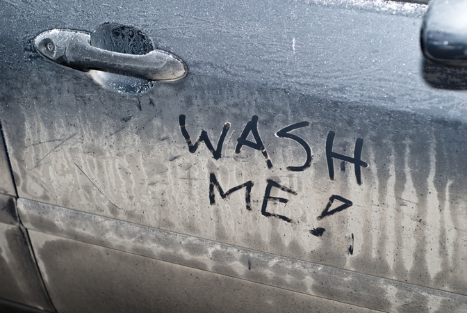 wash-me-on-dirty-car