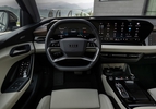 Audi Q6 e-tron review 2024 interieur