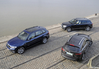 Infiniti FX30d vs. BMW X5 vs Touareg  (19)