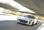 Mercedes-SLS-AMG-Roadster-41