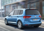 Volkswagen-Touran-2015