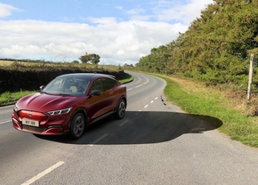 Ford Mustang Mach-E rijtest 2021