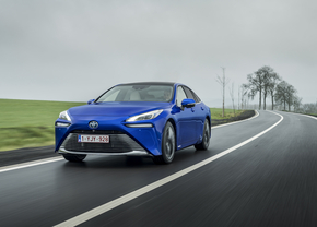 Toyota Mirai rijtest 2021