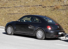 2012 VW Beetle spyshots