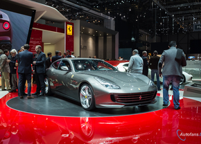 live-in-geneve-2016-ferrari-gtc4-lusso-autofans