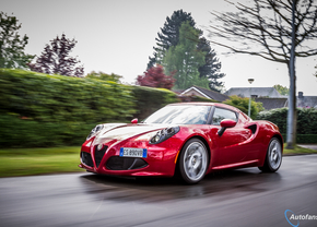 Alfa-Romeo-4C-Autofans