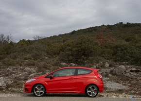 Ford Fiesta ST (rijtest)