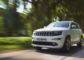 Jeep-Grand-Cherokee-SRT-2014