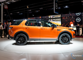 Land-Rover-Discovery-Sport-Parijs2014