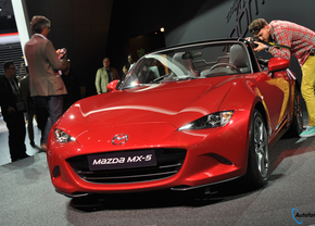 mazda-mx-5-parijs