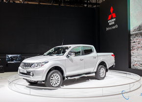 mitsubishi-l200-geneve-2015