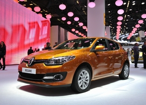 renault-megane-facelift-iaa-2013