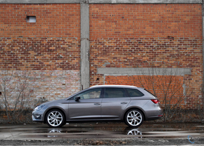 seat-leon-st-fr-rijtest