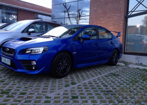 subaru-wrx-sti-2014-spot