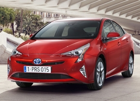 toyota-prius-2015