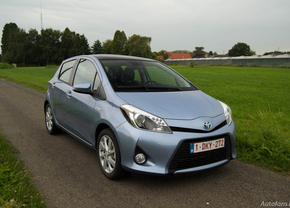 Toyota Yaris Hybrid (rijtest)