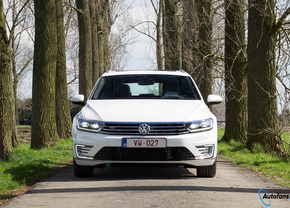 volkswagen-passat-variant-gte-rijtest