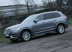 Volvo-XC90-2015