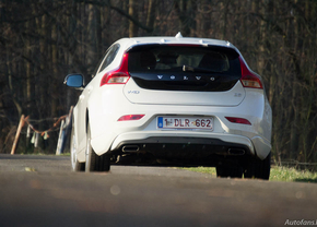 Volvo V40 D2 (rijtest)