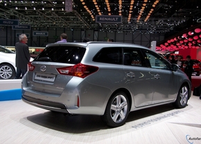 Live in Genève: Toyota Auris Touring Sports