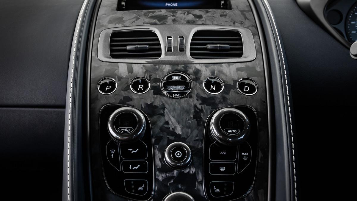 aston-martin-vanquish-s-2016