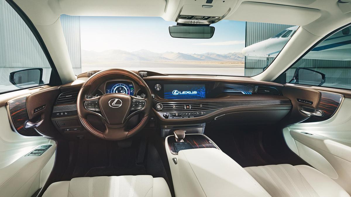 lexus-ls-2017