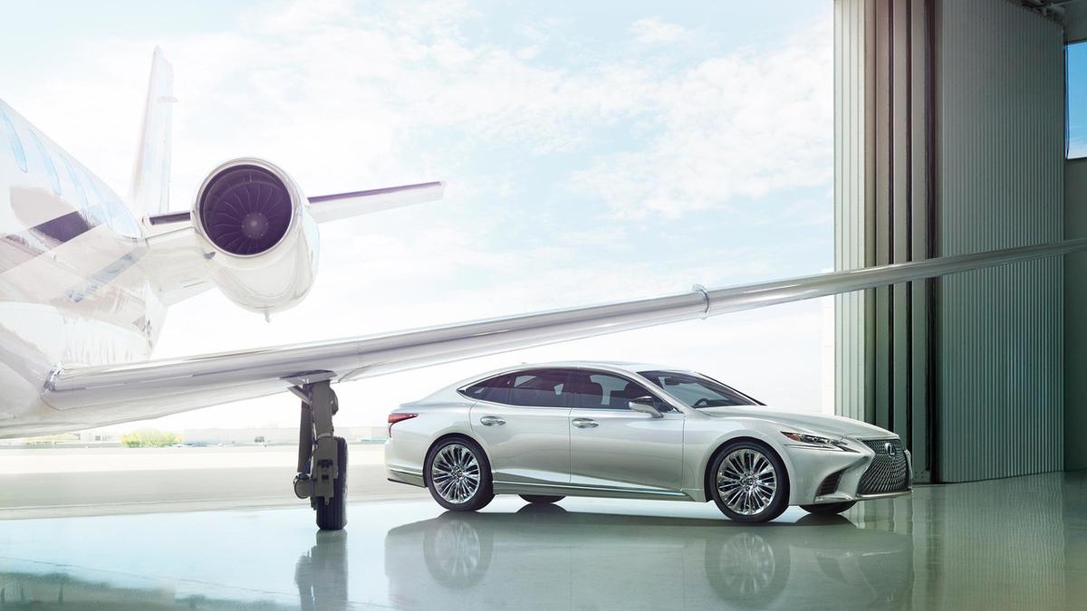 lexus-ls-2017