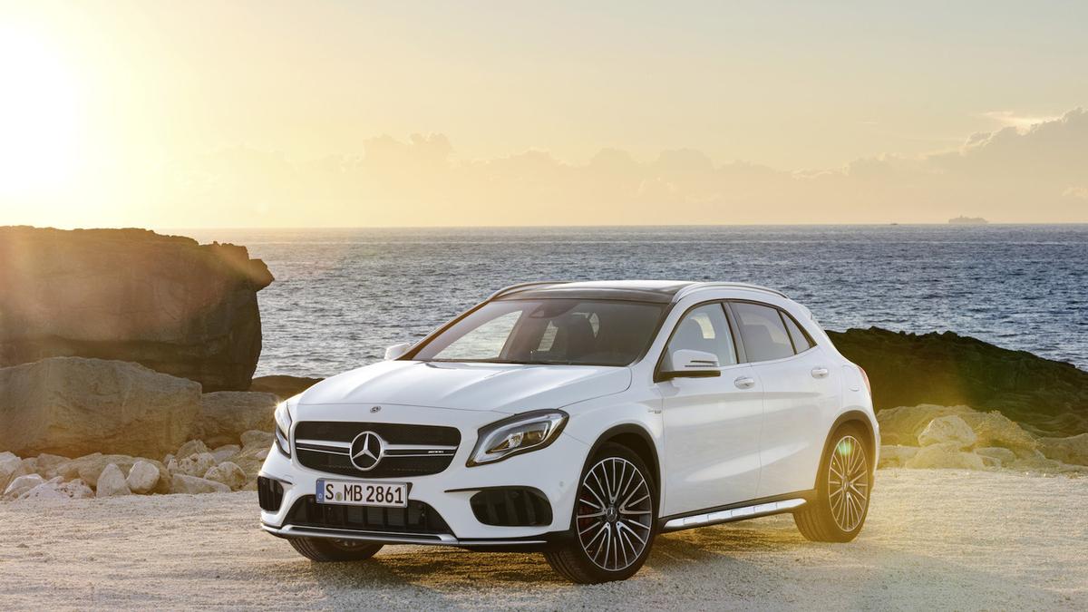 mercedes-amg-gla45-2017_01