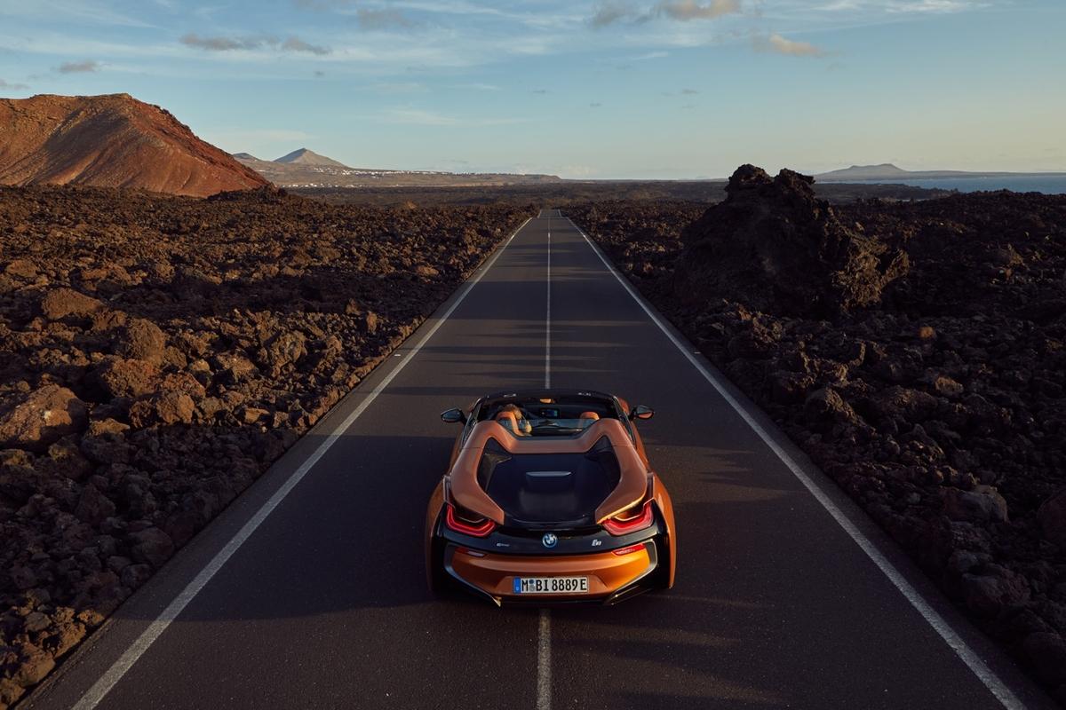 2017_bmw_i8_roadster