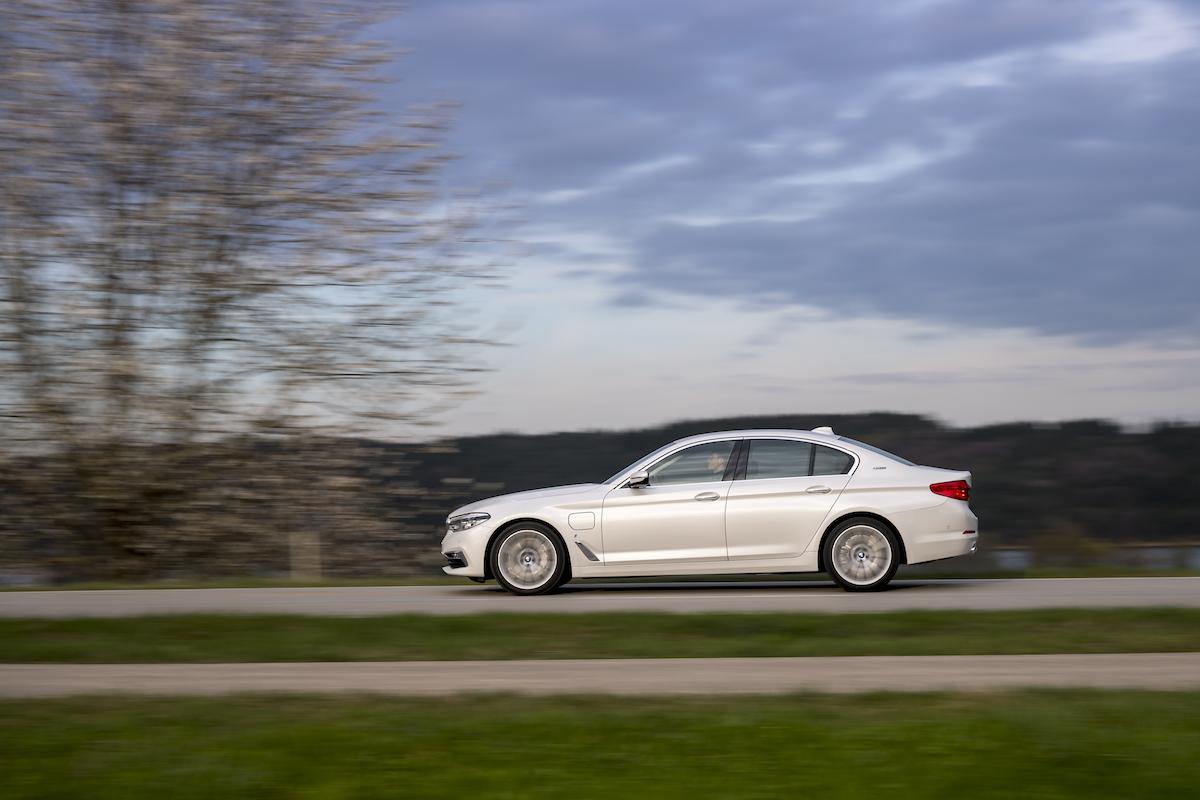 rijtest-bmw-530e-iperformance-2017