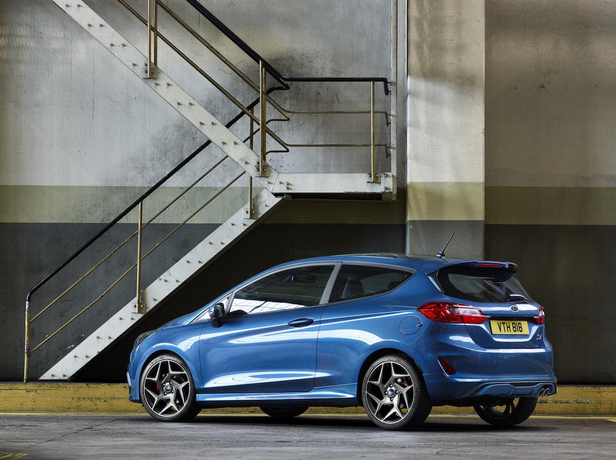 ford_2017_fiesta_st