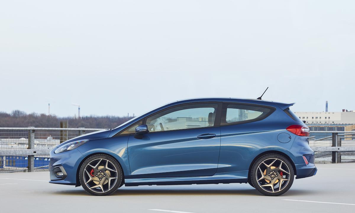 ford_2017_fiesta_st