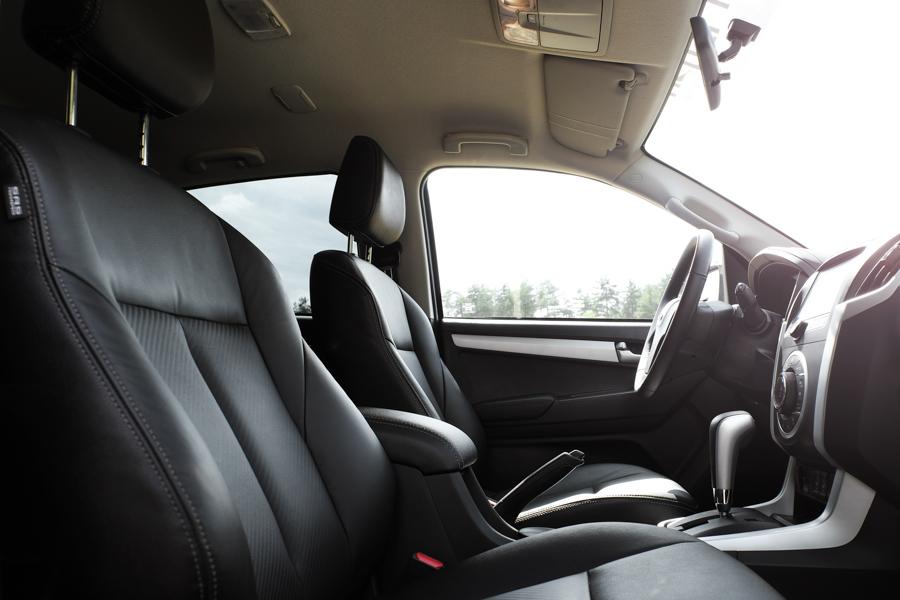 rijtest-isuzu-d-max-facelift-2017